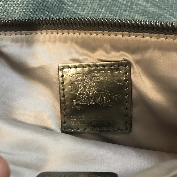 Burberry clutch with Burberry print - Picture 3 of 4